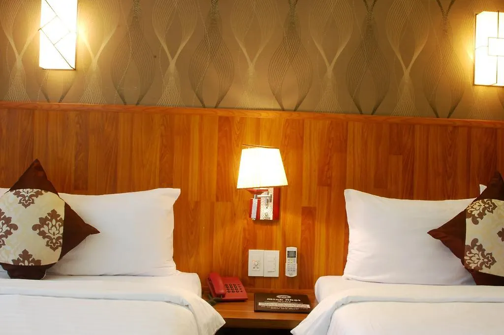 Minh Nhat Hotel Nha Trang